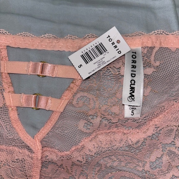 Torrid Sz 5  cheeky panty - Picture 4 of 6